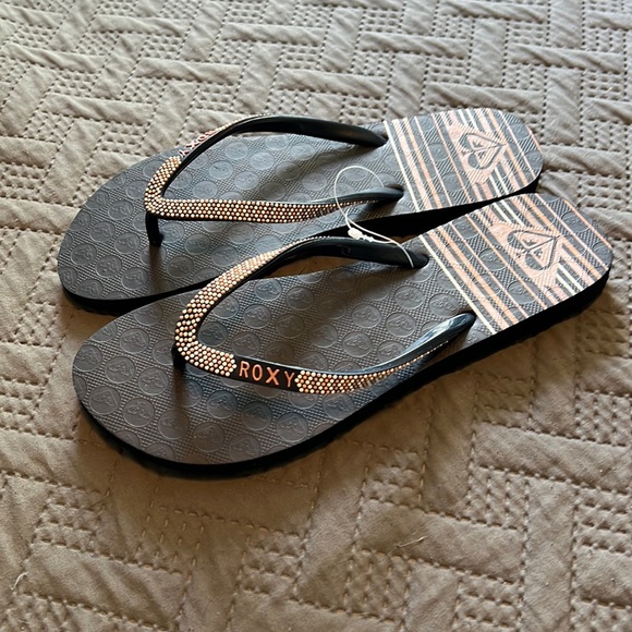 Roxy Shoes - Roxy : Flip Flops - 7.5